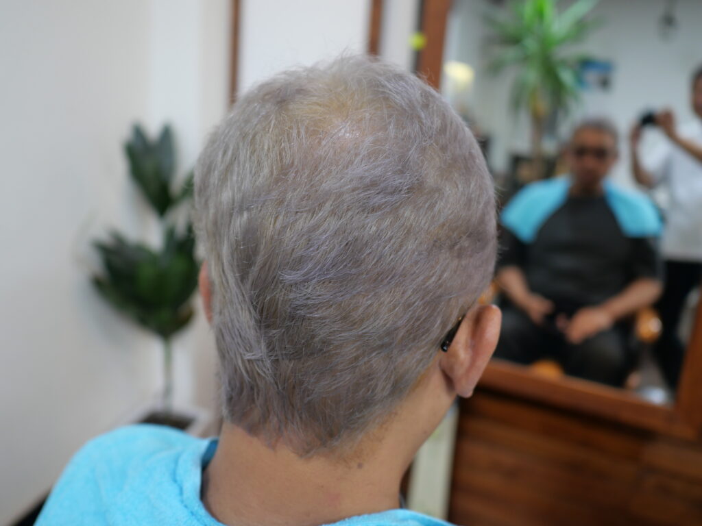 シルバーカラー