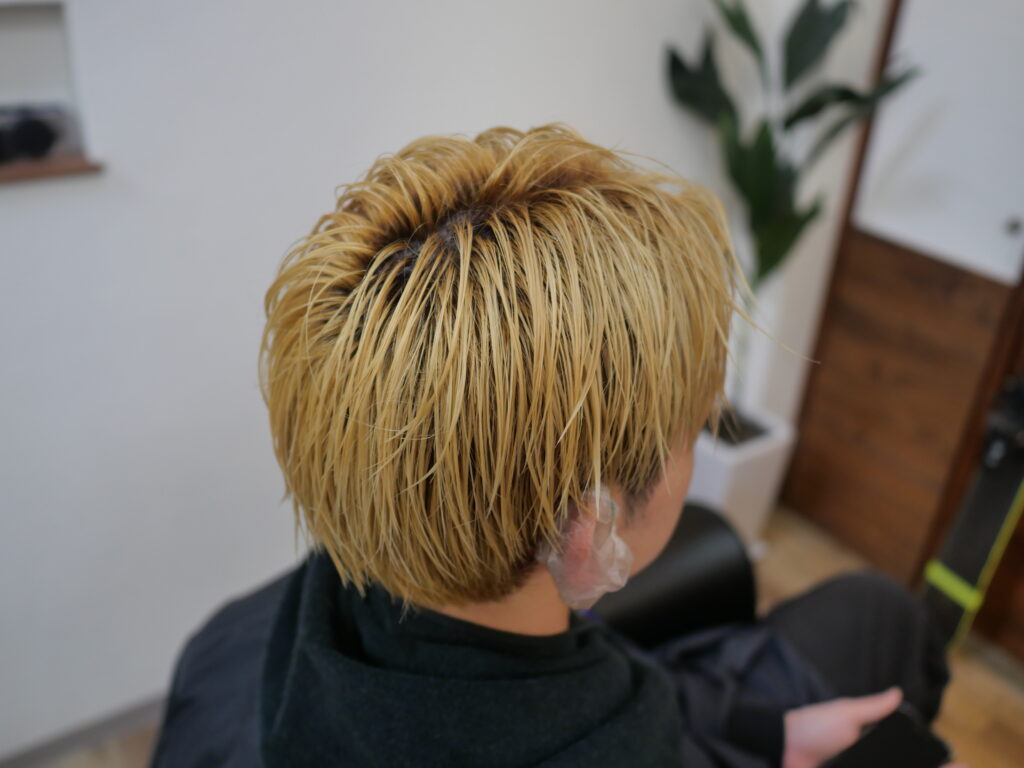 縮毛矯正ブリーチ