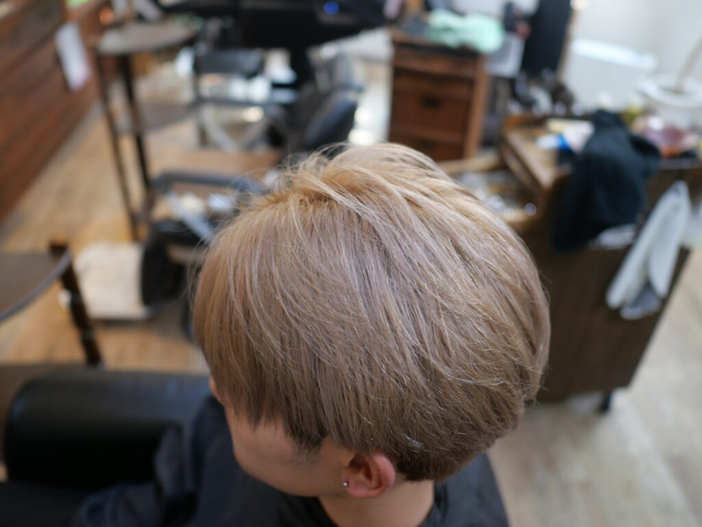 縮毛矯正ブリーチ→ミルクティー